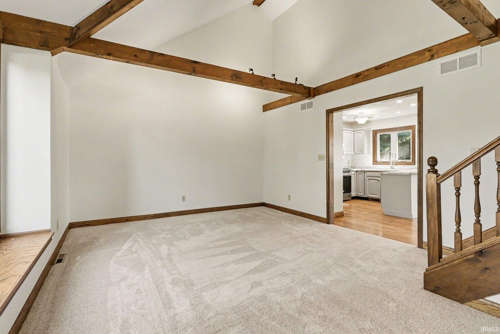 Photo of 50644 Country Knolls Drive, Granger, IN 46530 (MLS # 202638282)