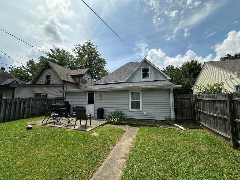 Photo of 226 N East Street, Spencer, IN 47460 (MLS # 202626968)