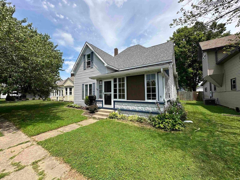 Photo of 226 N East Street, Spencer, IN 47460 (MLS # 202626968)