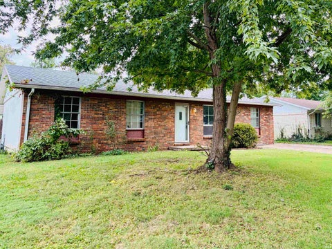 Photo of 1813 N Colony Road, Evansville, IN 47715 (MLS # 202636932)
