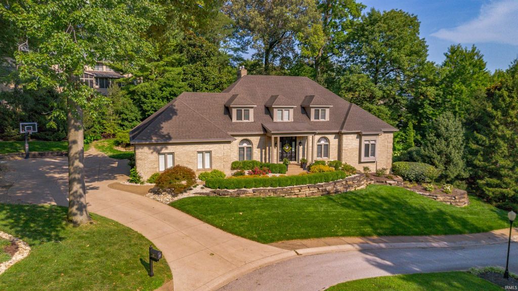 Photo of 620 Winterwood Drive, Evansville, IN 47715 (MLS # 202603868)