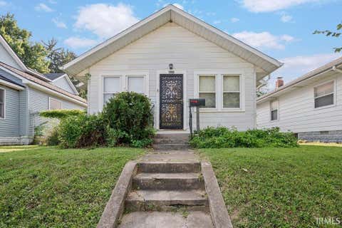 Photo of 1933 S WASHINGTON Street, Kokomo, IN 46902 (MLS # 202630997)