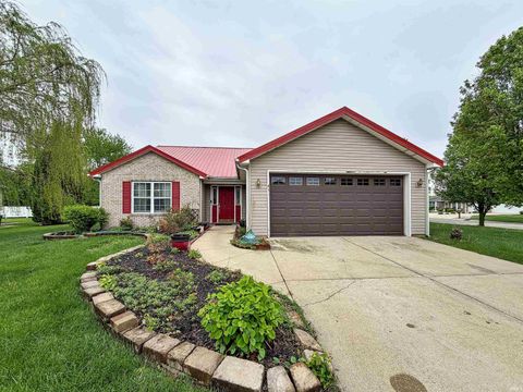 Photo of 831 Ash Circle, Frankfort, IN 46041 (MLS # 202613900)