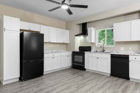 Tiny photo for 2001 Schuyler Avenue, Lafayette, IN 47904 (MLS # 202626343)