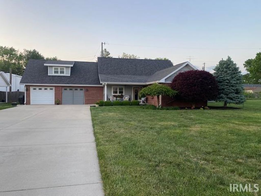 Photo of 601 Railroad Street, Covington, IN 47932 (MLS # 202611152)