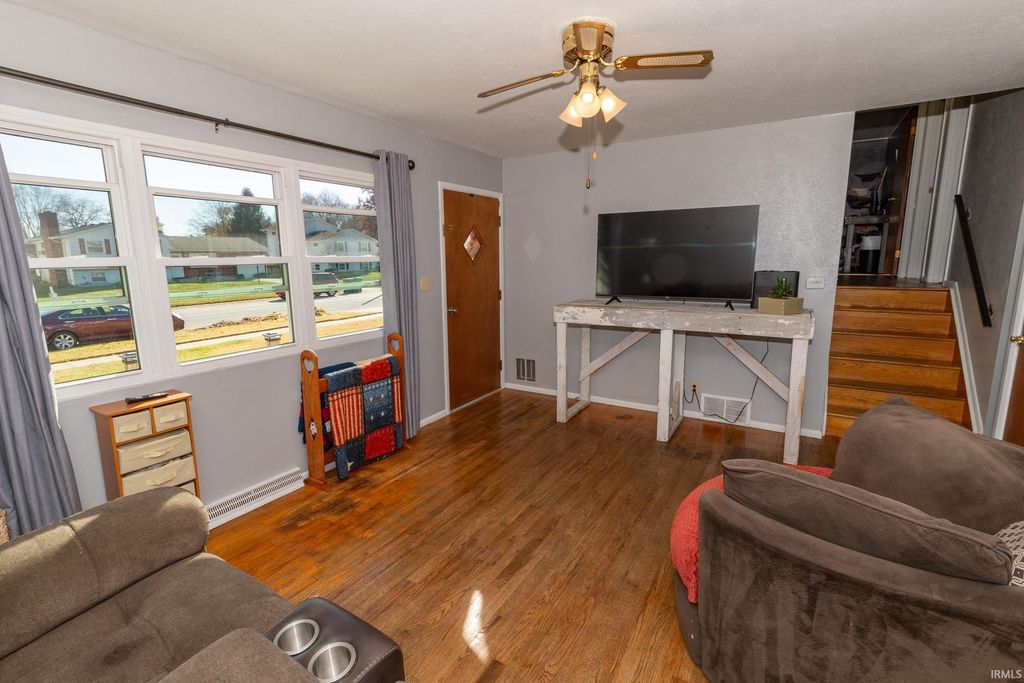 Photo of 2730 Lexington Boulevard, Mishawaka, IN 46544 (MLS # 202547492)