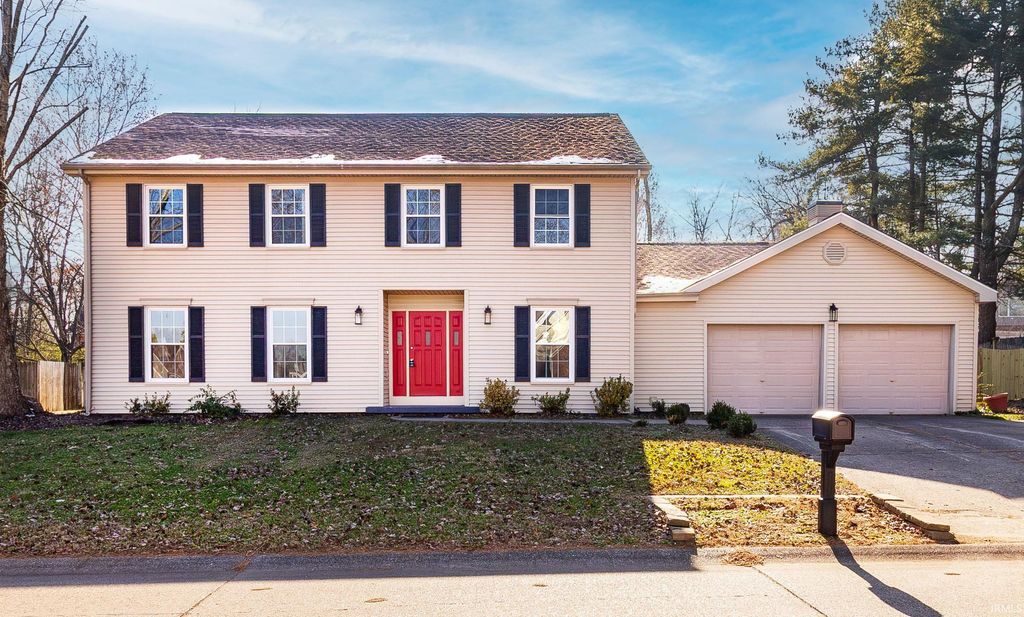 Photo of 6301 E Oak Street, Evansville, IN 47715 (MLS # 202548475)