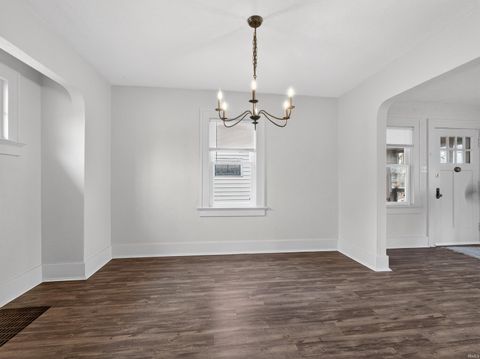 Tiny photo for 312 Glencoe Avenue, Fort Wayne, IN 46806 (MLS # 202612665)