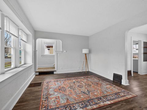 Tiny photo for 312 Glencoe Avenue, Fort Wayne, IN 46806 (MLS # 202612665)