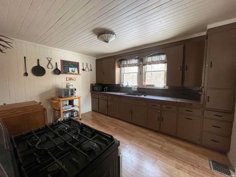 Tiny photo for 3542 W Division Road, Peru, IN 46970 (MLS # 202549599)