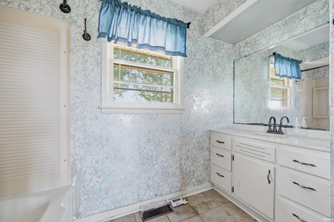 Tiny photo for 1720 W Alto Road, Kokomo, IN 46902 (MLS # 202631922)