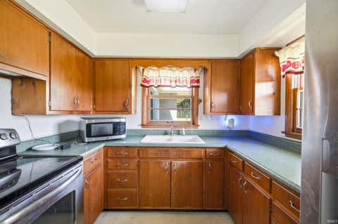 Tiny photo for 1720 W Alto Road, Kokomo, IN 46902 (MLS # 202631922)