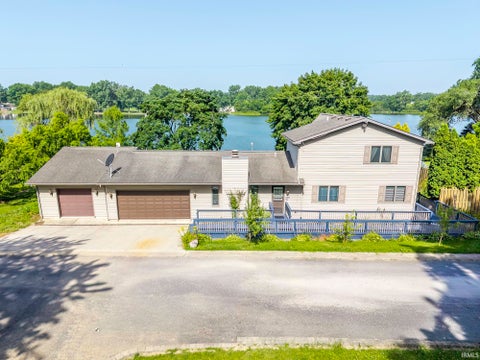 Tiny photo for 84 S Willow Haven Drive, Albion, IN 46701 (MLS # 202626606)