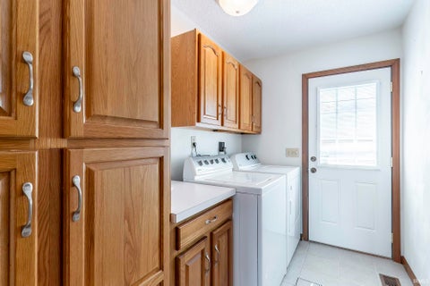 Tiny photo for 84 S Willow Haven Drive, Albion, IN 46701 (MLS # 202626606)
