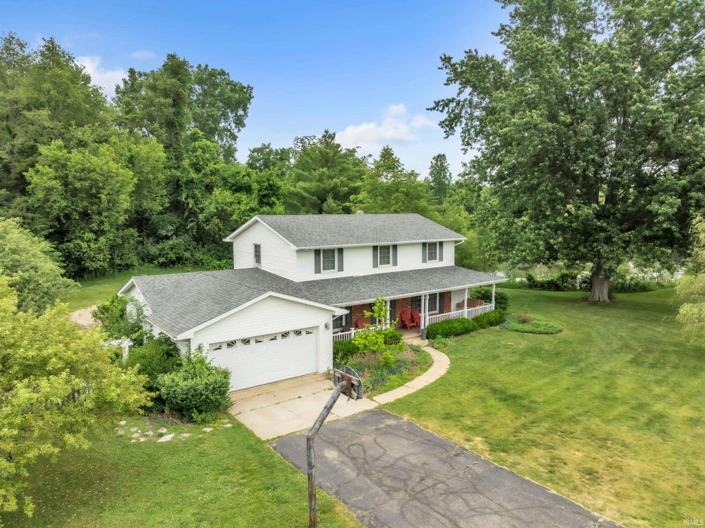 Photo of 801 Roy Street, Winona Lake, IN 46590 (MLS # 202622642)