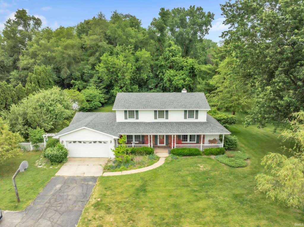 Photo of 801 Roy Street, Winona Lake, IN 46590 (MLS # 202622642)