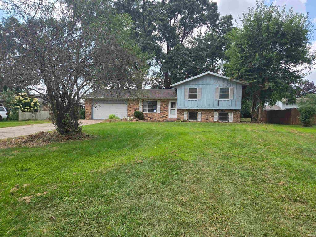 Photo of 56033 Wynnewood Drive, Osceola, IN 46561 (MLS # 202635082)