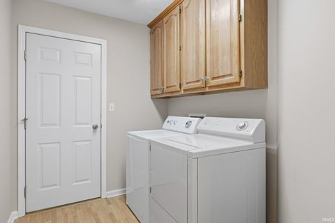 Tiny photo for 901 Rainbow Court, Lafayette, IN 47904 (MLS # 202617121)
