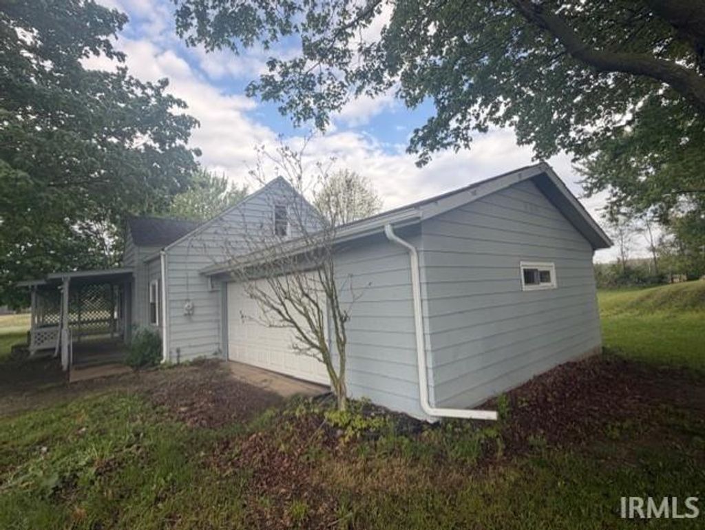 Photo of 27979 North Street, North Liberty, IN 46554 (MLS # 202617524)