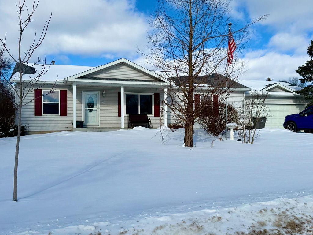 Photo of 1016 Claire Lane, Middlebury, IN 46540 (MLS # 202603909)