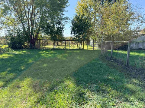 Tiny photo for 7434 N 425 Road, Alexandria, IN 46001 (MLS # 202641654)