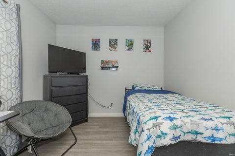 Tiny photo for 6513 Bayard Park Drive, Evansville, IN 47715 (MLS # 202644857)