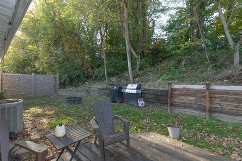 Tiny photo for 6513 Bayard Park Drive, Evansville, IN 47715 (MLS # 202644857)