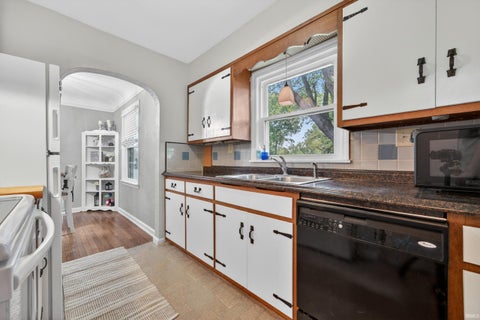 Tiny photo for 2307 S Indiana Avenue, Kokomo, IN 46902 (MLS # 202624609)