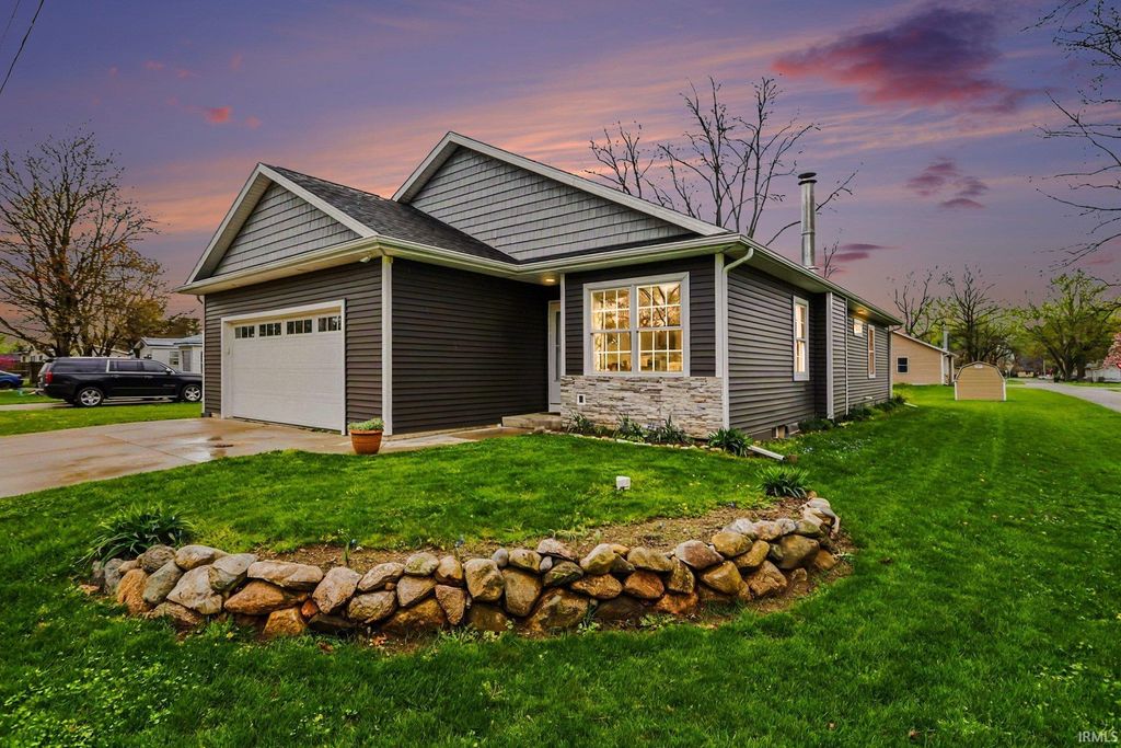 Photo of 23649 Nora Street, Elkhart, IN 46516 (MLS # 202613458)