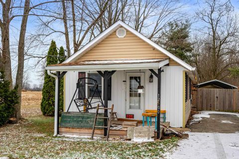 Photo of 12500 S County Road 700 E. Road, Losantville, IN 47354 (MLS # 202602099)