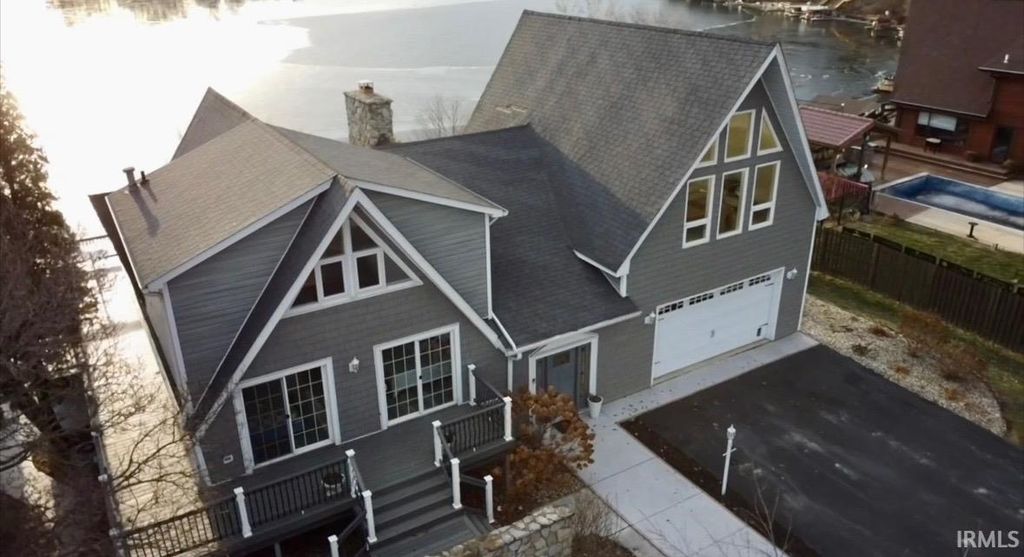 Photo of 9742 N 1175 W Road, Monticello, IN 47960 (MLS # 202549631)