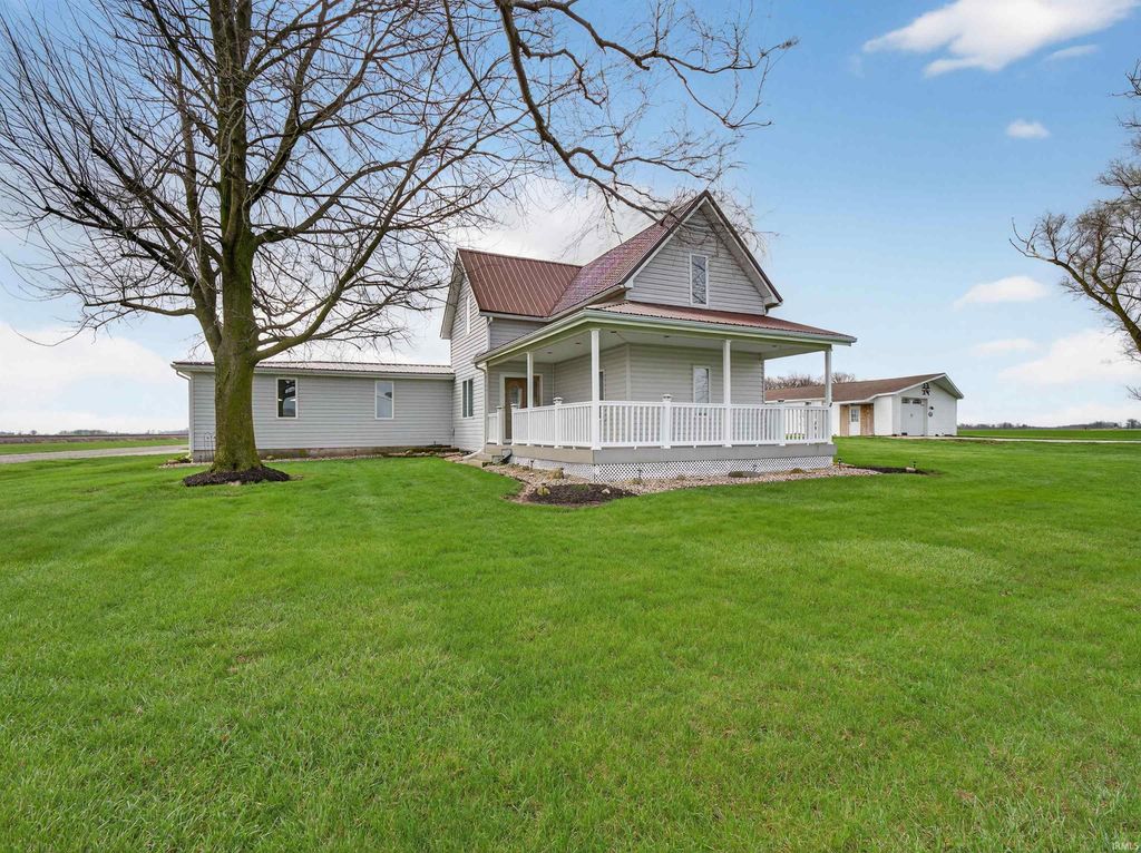 Photo of 3679 S Hoosier Hwy Crossing, Bluffton, IN 46714 (MLS # 202611681)