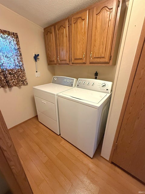 Tiny photo for 1506 North Street, Washington, IN 47501 (MLS # 202625912)
