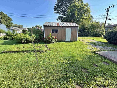Tiny photo for 1506 North Street, Washington, IN 47501 (MLS # 202625912)