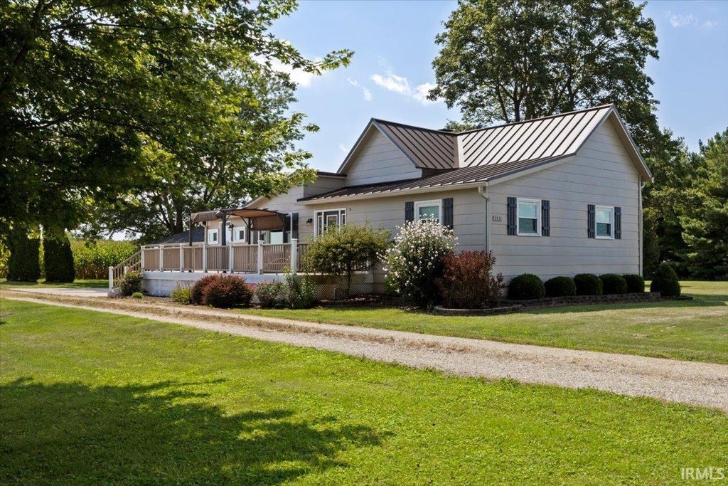 Photo of 3531 E 500 N, Winchester, IN 47394 (MLS # 202636416)