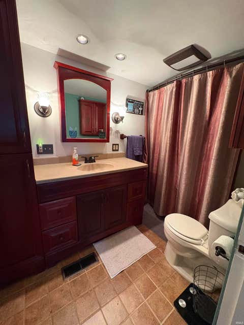 Tiny photo for 705 S Logan Street, Kewanna, IN 46939 (MLS # 202634534)