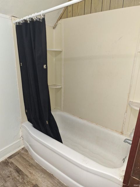 Tiny photo for 59 W Riverside Drive #Upper, Peru, IN 46970 (MLS # 202521607)