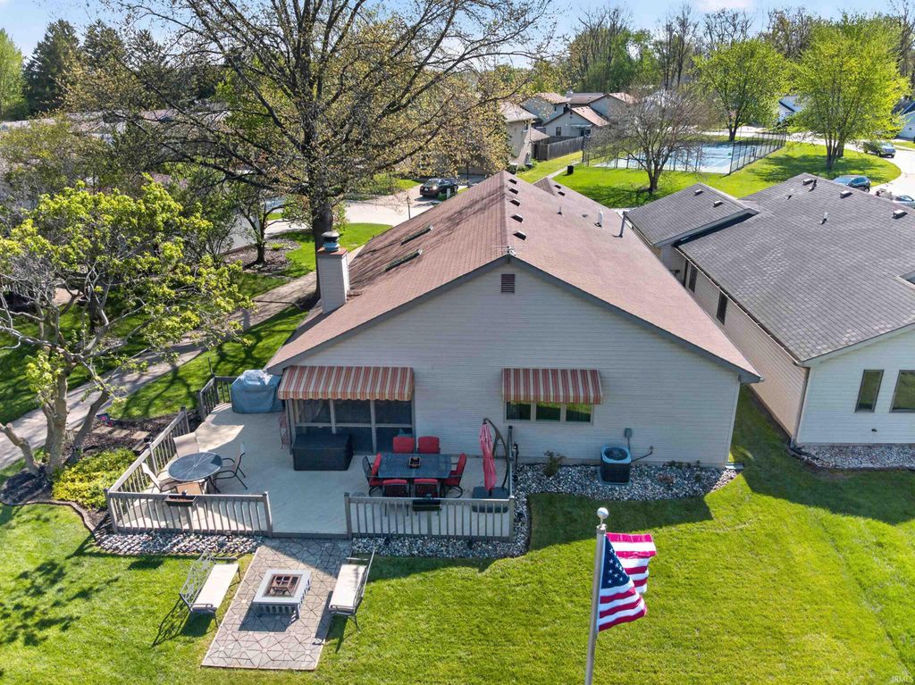 Photo of 4427 W Shenandoah Cir, Fort Wayne, IN 46835 (MLS # 202614770)