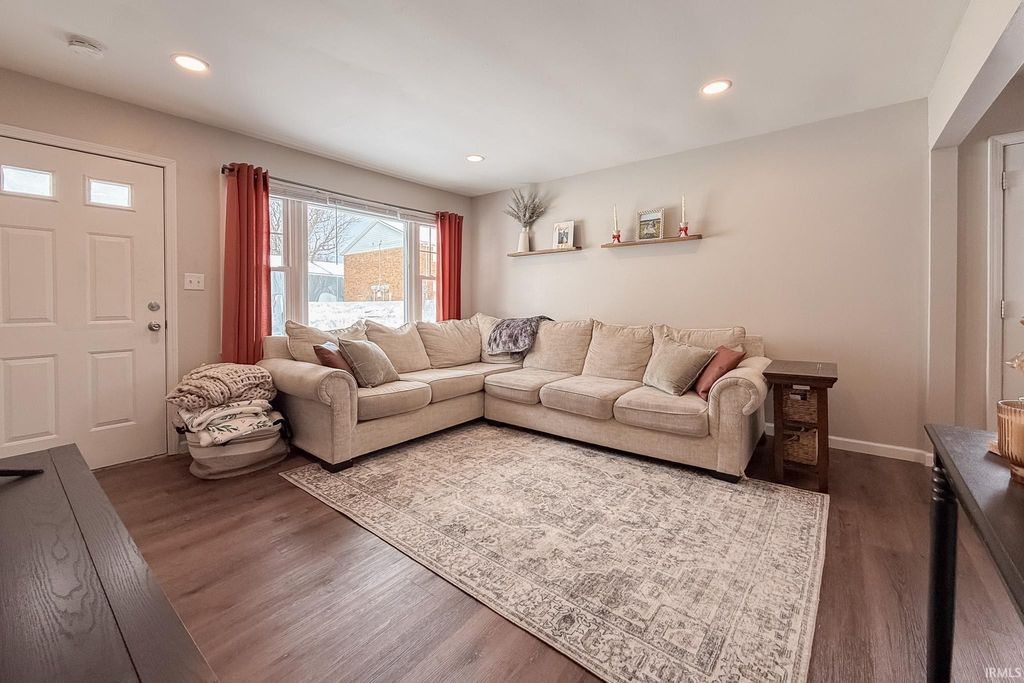 Photo of 603 E Adams Avenue, Chandler, IN 47610 (MLS # 202602930)