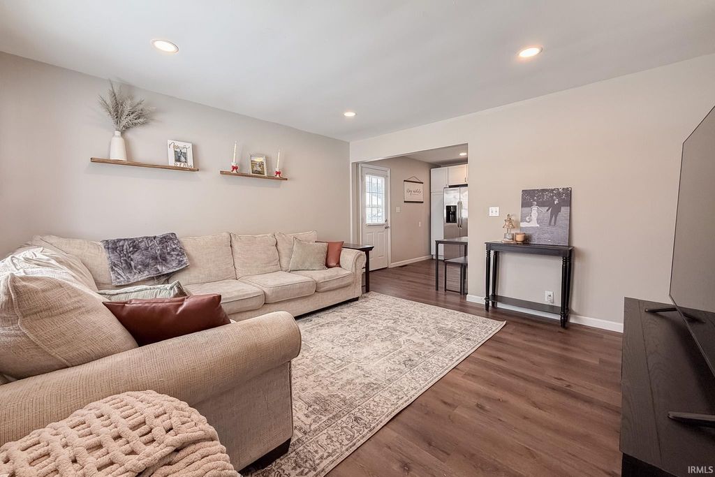 Photo of 603 E Adams Avenue, Chandler, IN 47610 (MLS # 202602930)