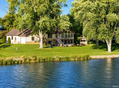 Tiny photo for 10 Green Hills Court, Greentown, IN 46936 (MLS # 202625576)