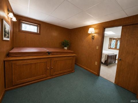 Tiny photo for 10 Green Hills Court, Greentown, IN 46936 (MLS # 202625576)