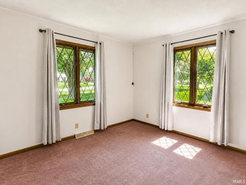 Tiny photo for 10 Green Hills Court, Greentown, IN 46936 (MLS # 202625576)