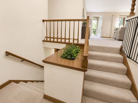 Tiny photo for 10 Green Hills Court, Greentown, IN 46936 (MLS # 202625576)