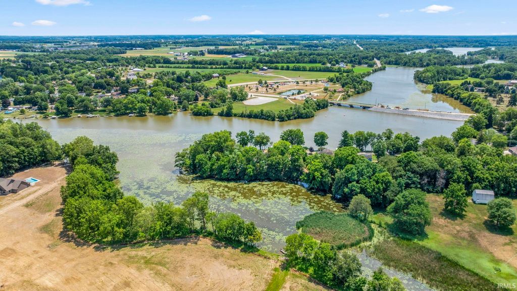 Photo of 15395 Makarios Pass #32, Leo, IN 46765 (MLS # 202607348)