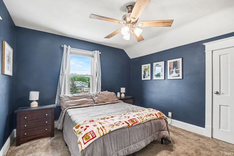 Tiny photo for 115 E 11th Street, Mishawaka, IN 46544 (MLS # 202617555)