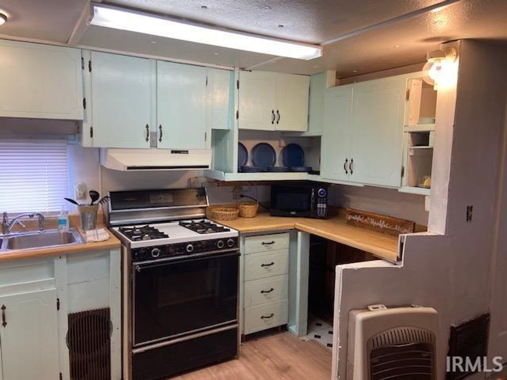 Photo of 2714 S Liberty Street, Muncie, IN 47302 (MLS # 202603828)