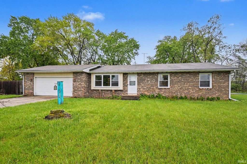 Photo of 58587 Concordia Court, Elkhart, IN 46517 (MLS # 202616231)