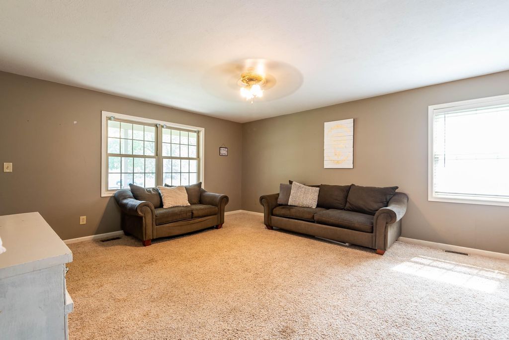 Photo of 329 W White Pine Court, Bloomington, IN 47403 (MLS # 202602109)