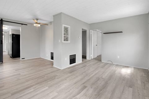 Tiny photo for 805 E Jefferson Avenue, LaPorte, IN 46350 (MLS # 202613710)